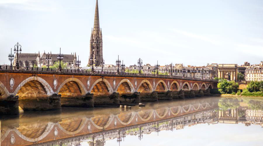 De bästa biluthyrningsalternativen på Bordeaux flygplats